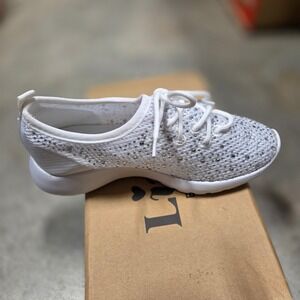 Link by Forever Link Kids White Rhinestone Mesh Sneakers Size 2